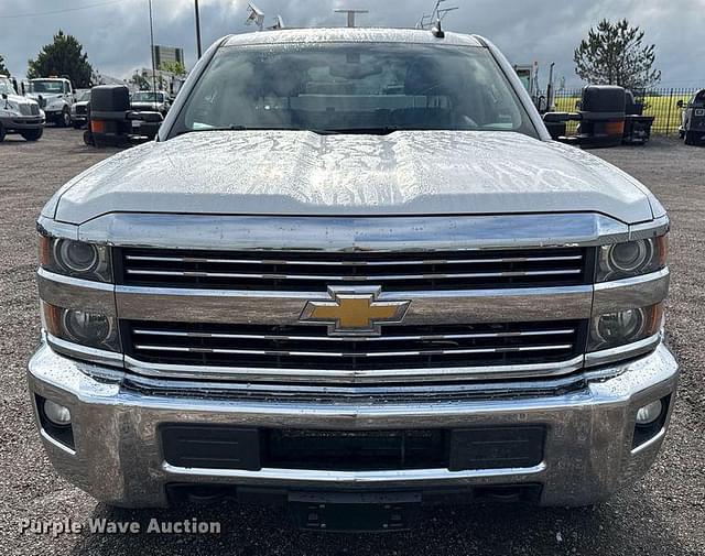 Image of Chevrolet 3500HD equipment image 1