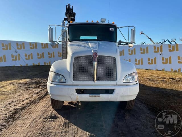 Image of Kenworth T3 equipment image 1