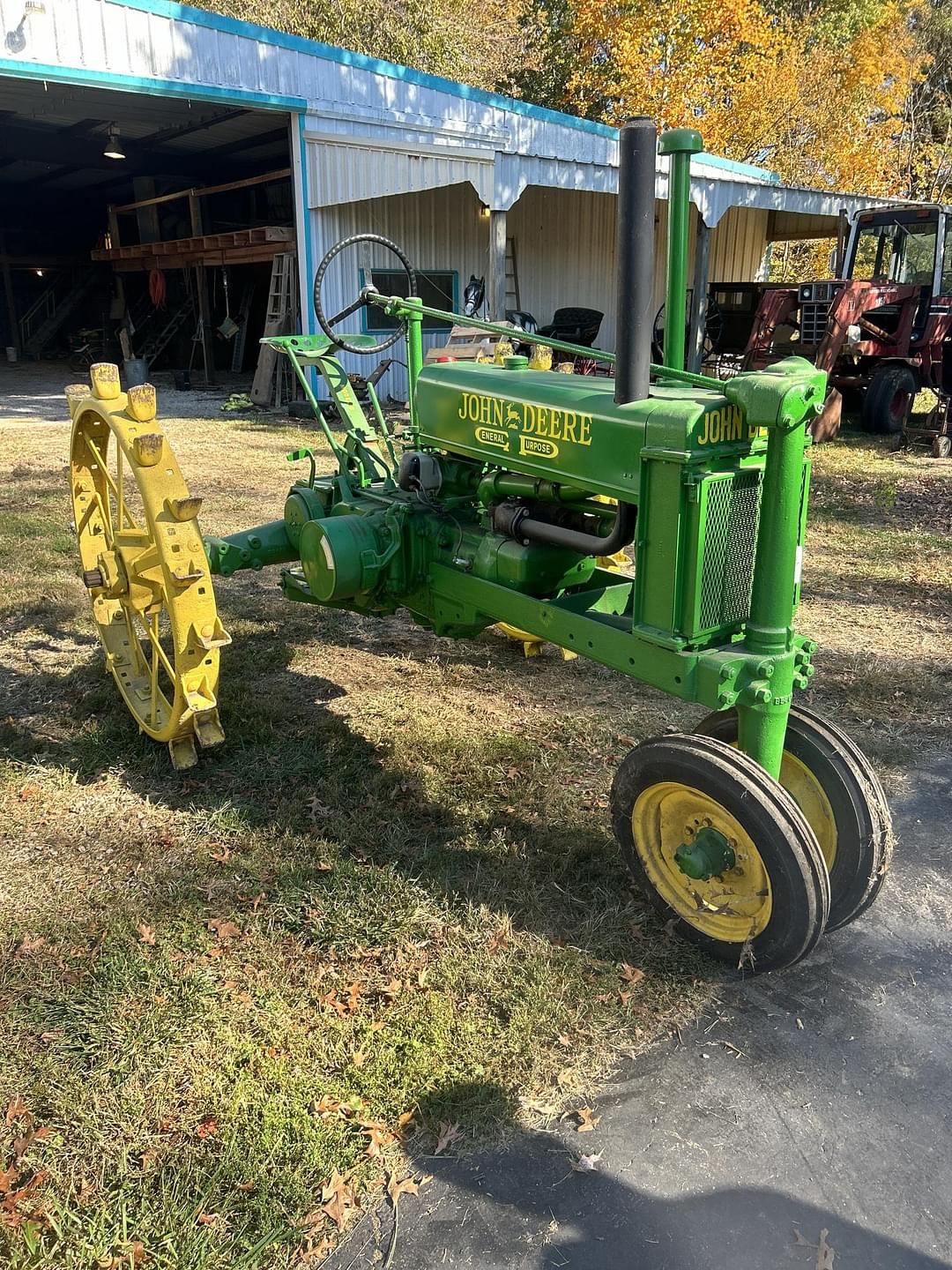 Image of John Deere B Primary image