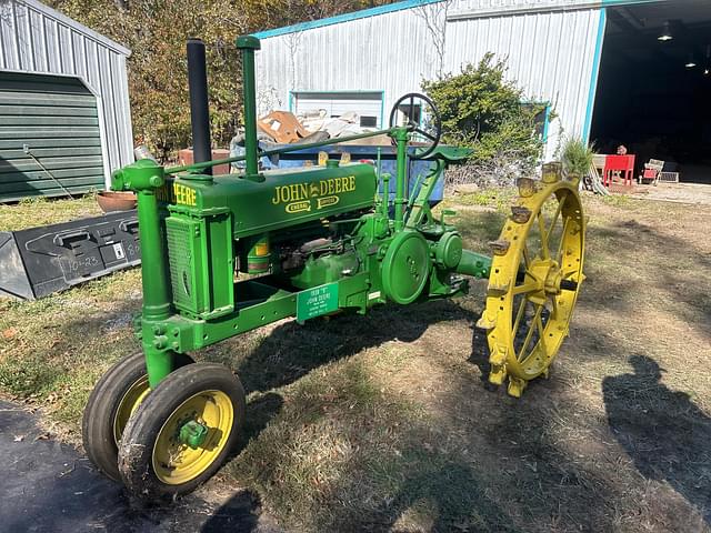 Image of John Deere B equipment image 2