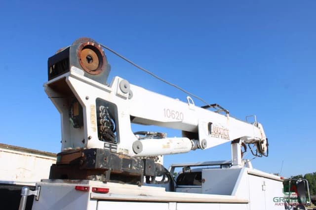 Image of Ford F-650 equipment image 2