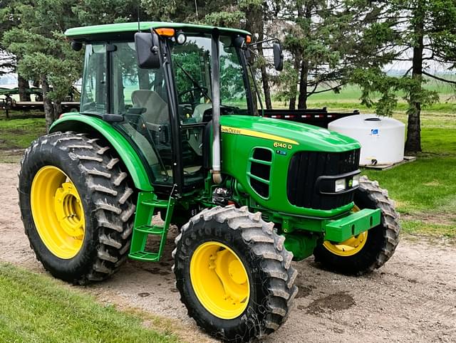 Image of John Deere 6140D equipment image 2