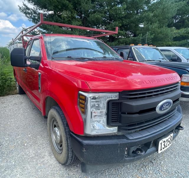 Image of Ford Super Duty equipment image 1