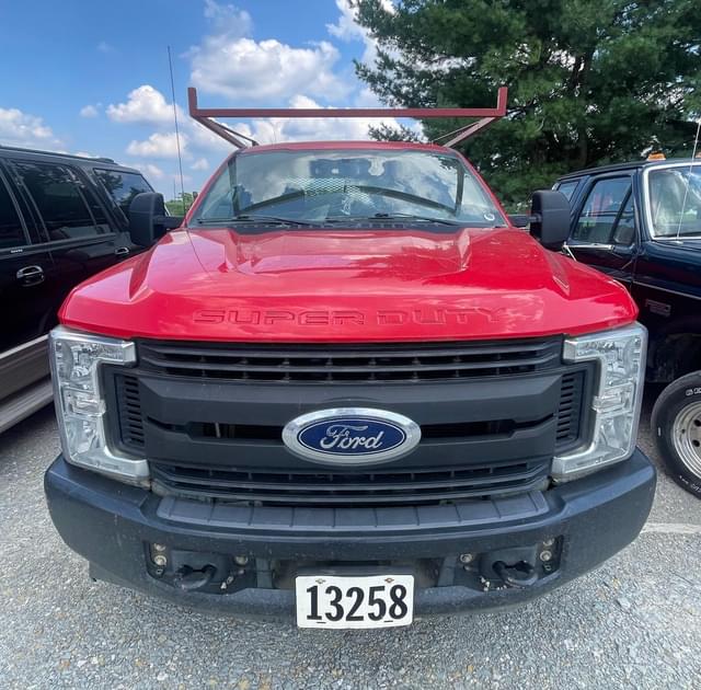 Image of Ford Super Duty equipment image 2