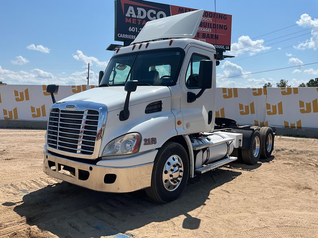 Image of Freightliner Cascadia Primary image