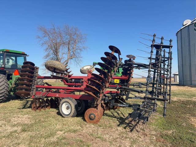 Image of International Harvester 496 equipment image 2