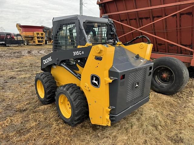 Image of John Deere 316 equipment image 2