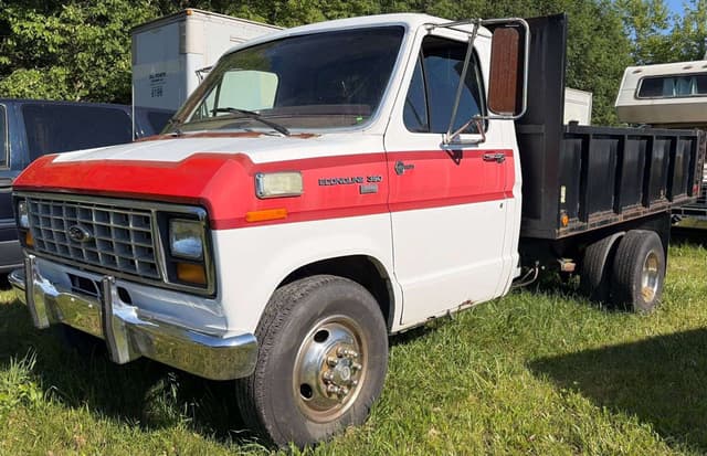 Image of Ford Econoline equipment image 2