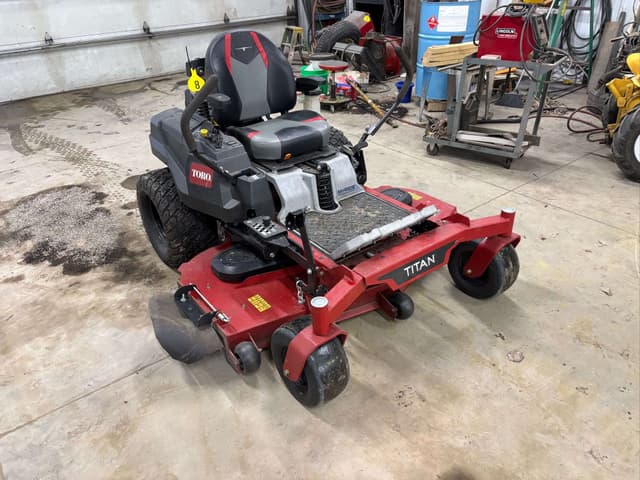 Image of Toro Titan equipment image 1