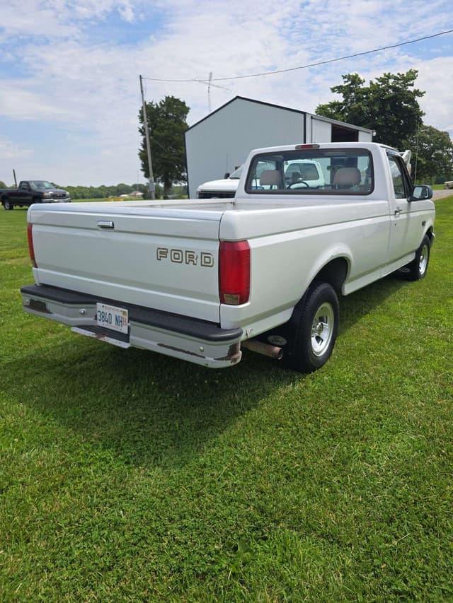 Image of Ford F-150 equipment image 4