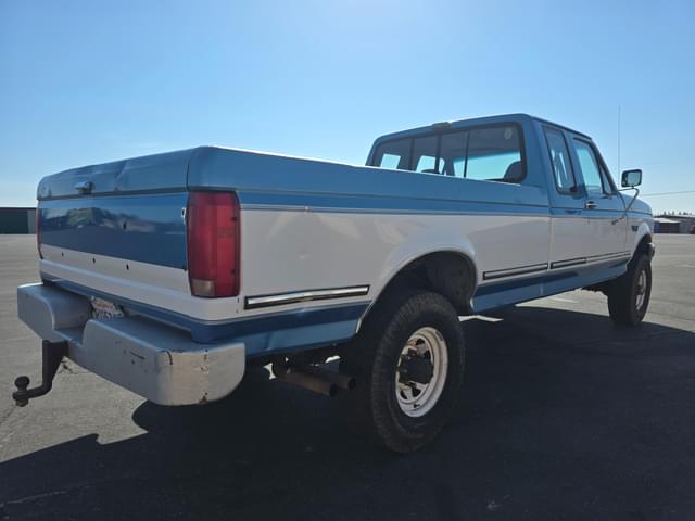 Image of Ford F-250 equipment image 3