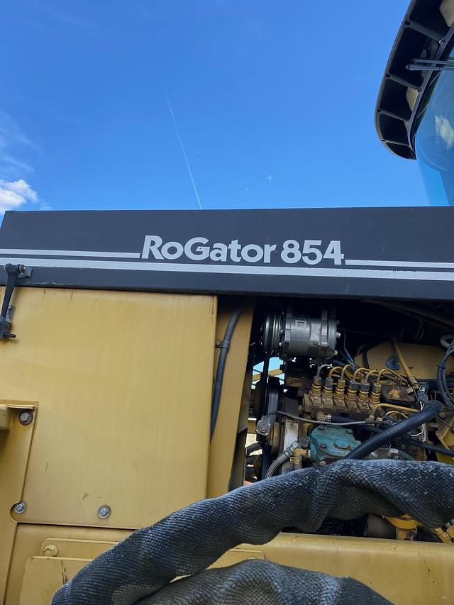 Image of Ag-Chem RoGator 854 equipment image 4