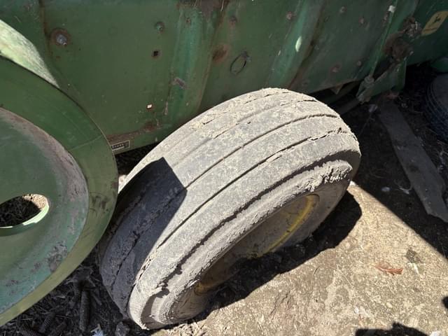 Image of John Deere 24T equipment image 2