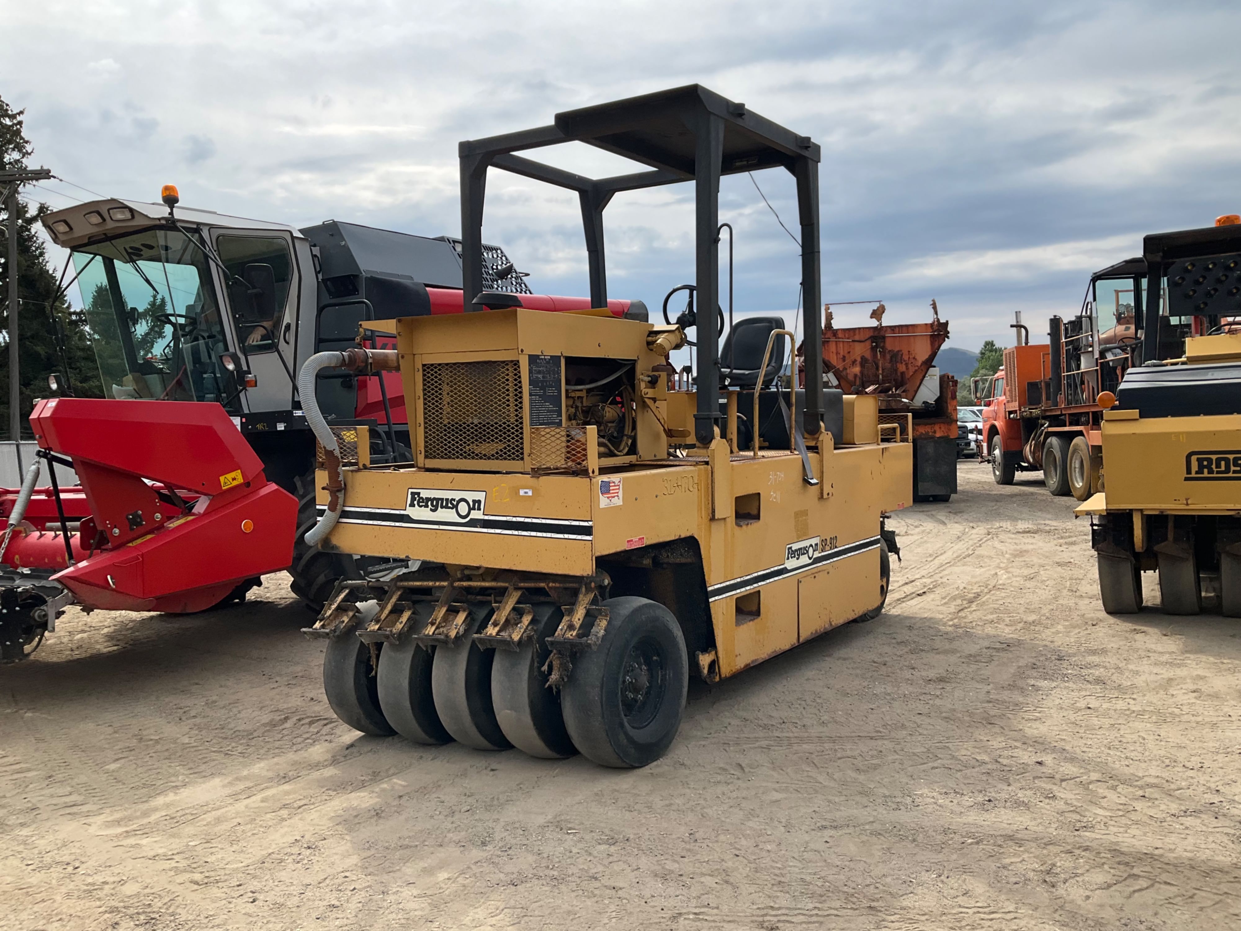 Ferguson SP-912 Equipment Image0