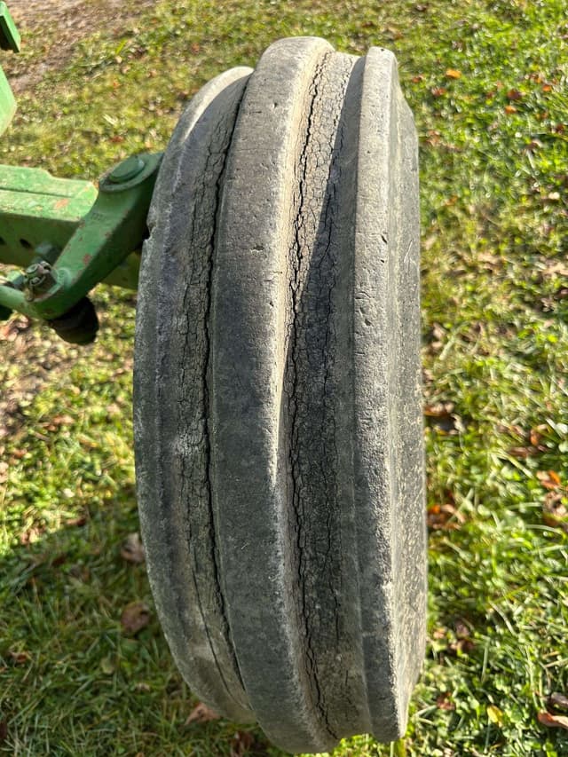 Image of John Deere 830 equipment image 4