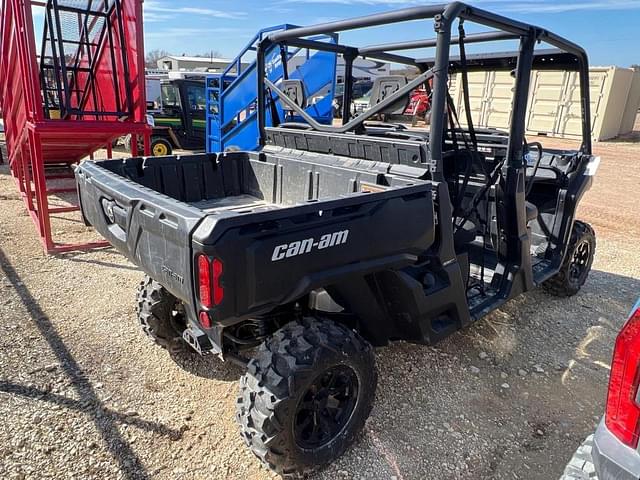 Image of Can-Am Defender HD7 equipment image 3