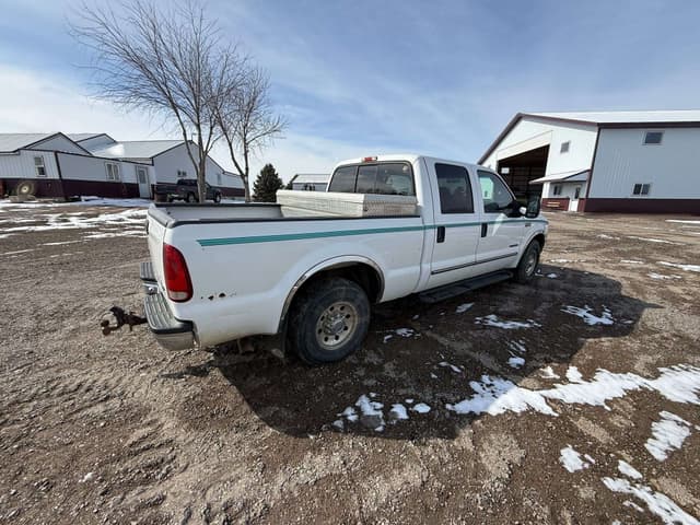 Image of Ford F-250 equipment image 4
