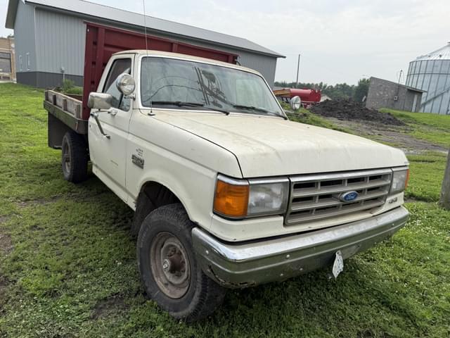 Image of Ford F-250 equipment image 1