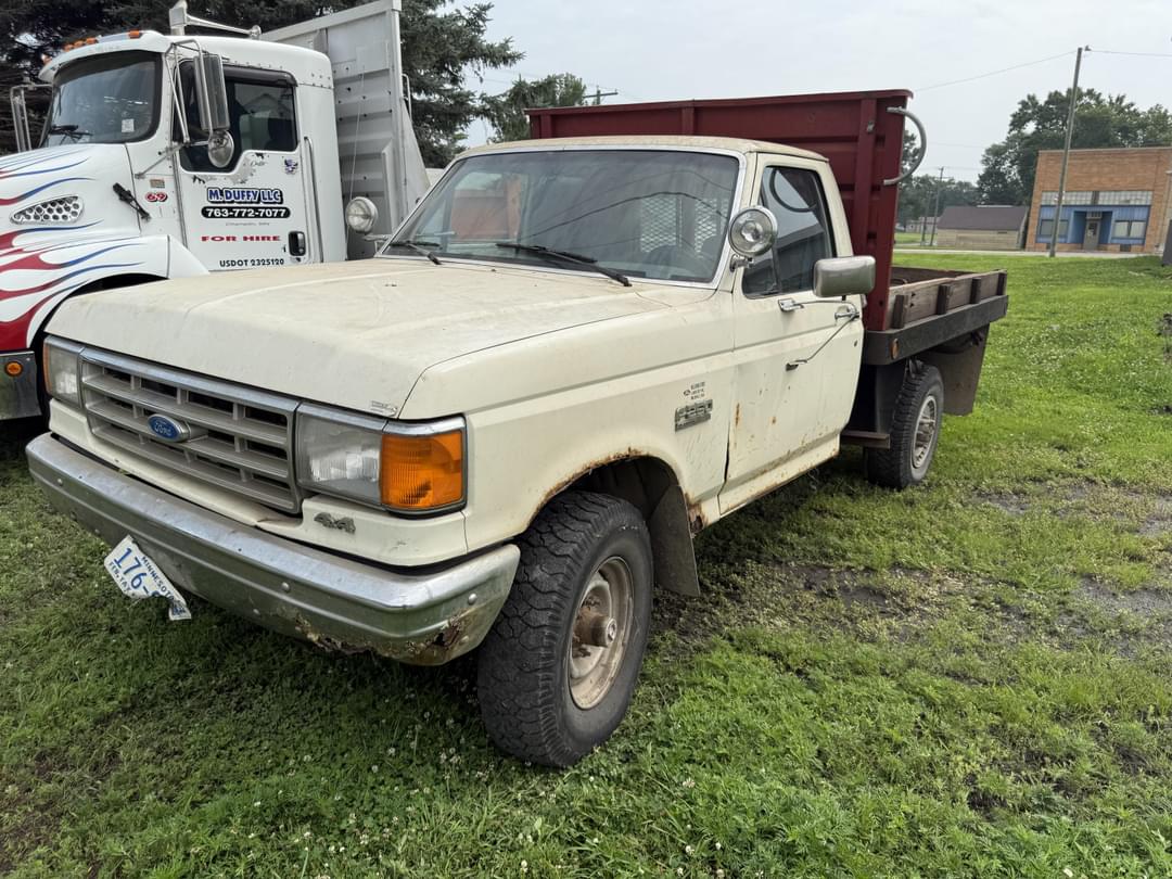 Image of Ford F-250 Primary image