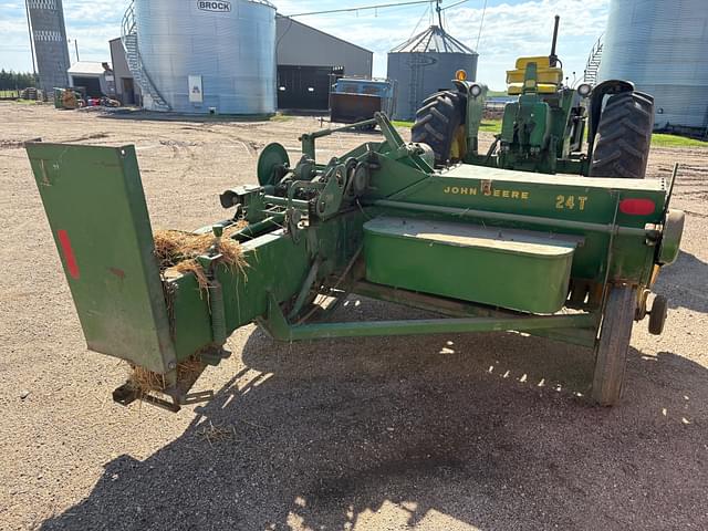 Image of John Deere 24T equipment image 2