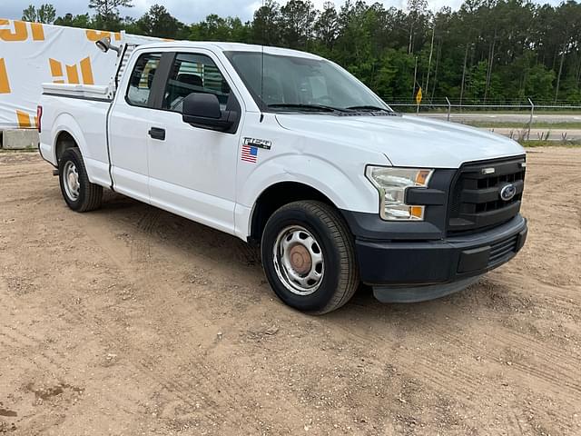 Image of Ford F-150 equipment image 2