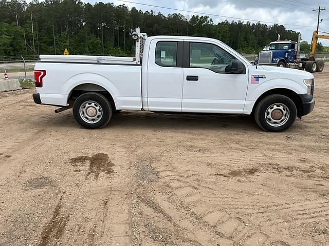 Image of Ford F-150 equipment image 3