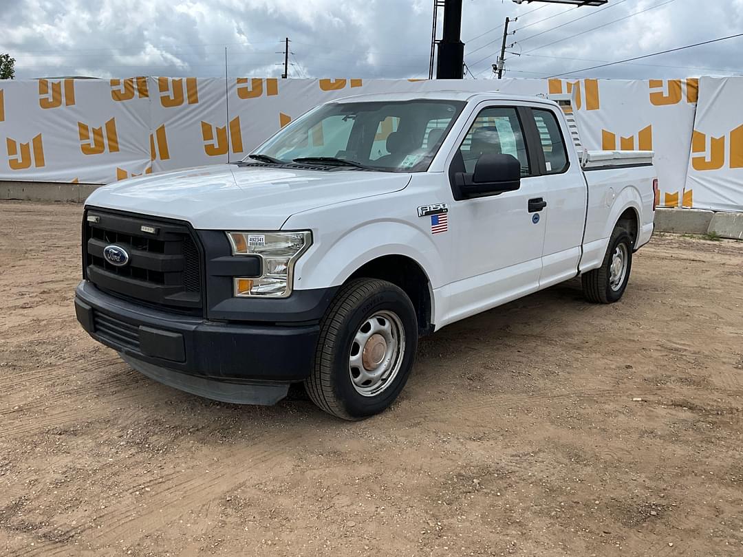 Image of Ford F-150 Primary image
