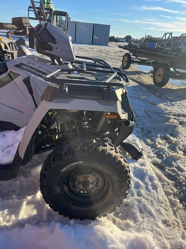 Image of Polaris Sportsman 570 equipment image 2