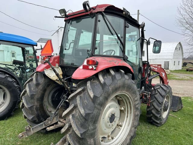 Image of Case IH Farmall 95 equipment image 4