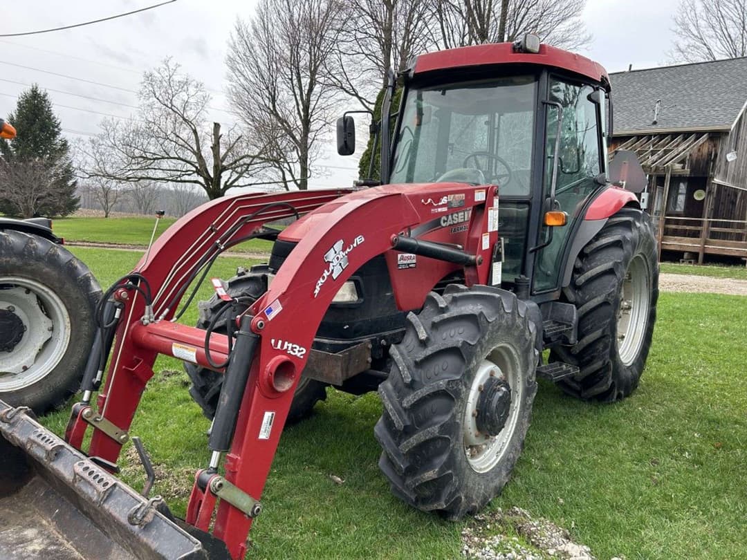 Image of Case IH Farmall 95 Primary image