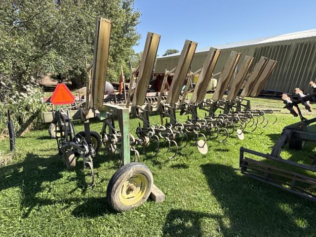 Image of John Deere 825 equipment image 3
