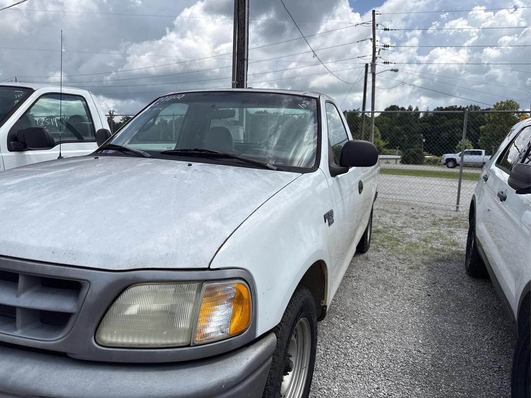 Image of Ford F-150 Primary image
