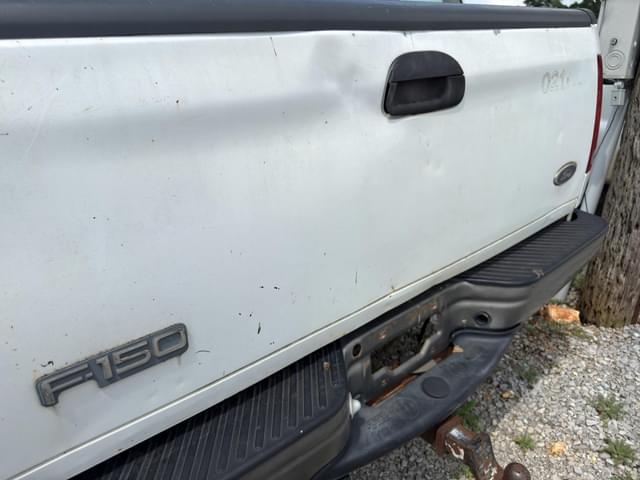 Image of Ford F-150 equipment image 3