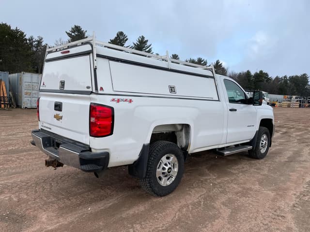 Image of Chevrolet 2500HD equipment image 4