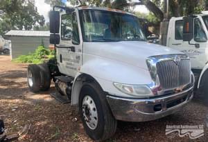 2004 International 4400 Image