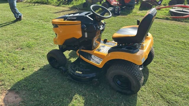 Image of Cub Cadet XT1 equipment image 1