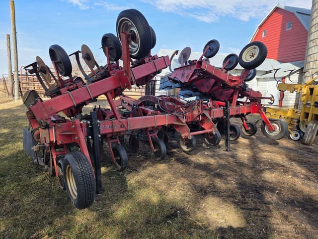 Image of Case IH 184 equipment image 1