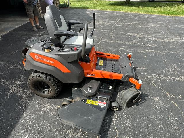 Image of Husqvarna Z254 equipment image 2