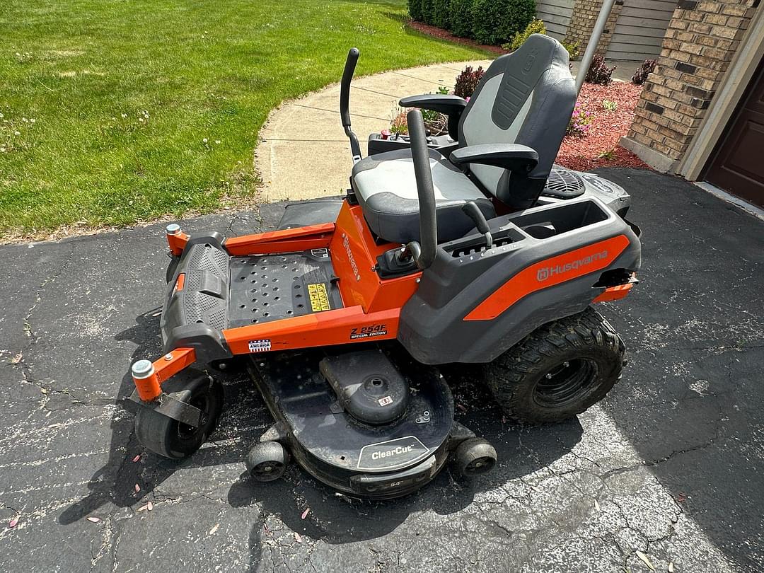 Image of Husqvarna Z254 Primary image