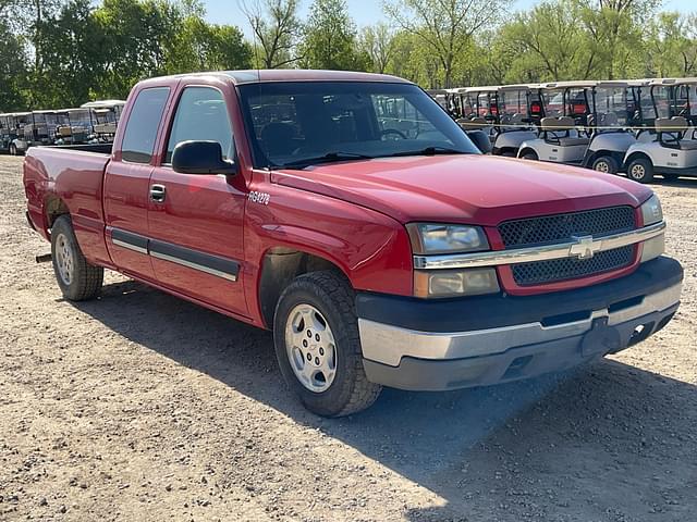 Image of Chevrolet Silverado equipment image 2