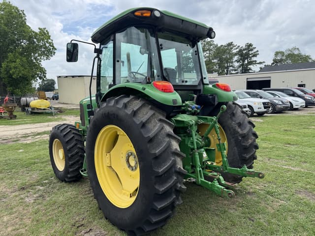 Image of John Deere 6115D equipment image 3