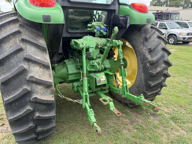 Image of John Deere 6115D equipment image 4