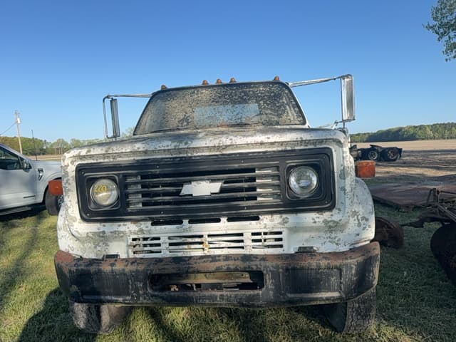 Image of Chevrolet 70 equipment image 4