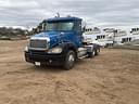 2006 Freightliner Columbia Image