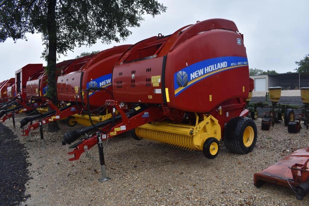 New Holland RB460 Equipment Image0