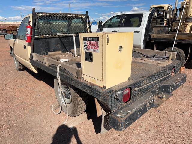 Image of Chevrolet 2500 equipment image 4