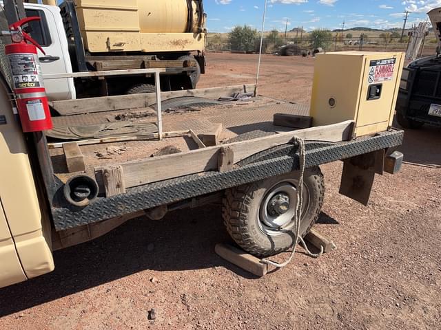 Image of Chevrolet 2500 equipment image 3