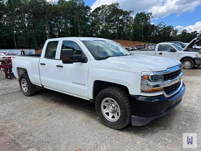 Image of Chevrolet 1500 equipment image 2