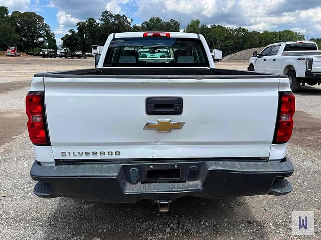 Image of Chevrolet 1500 equipment image 4