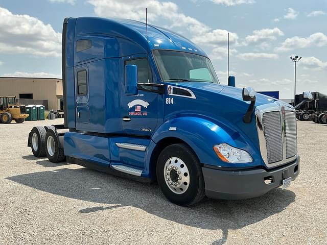 Image of Kenworth T680 equipment image 2